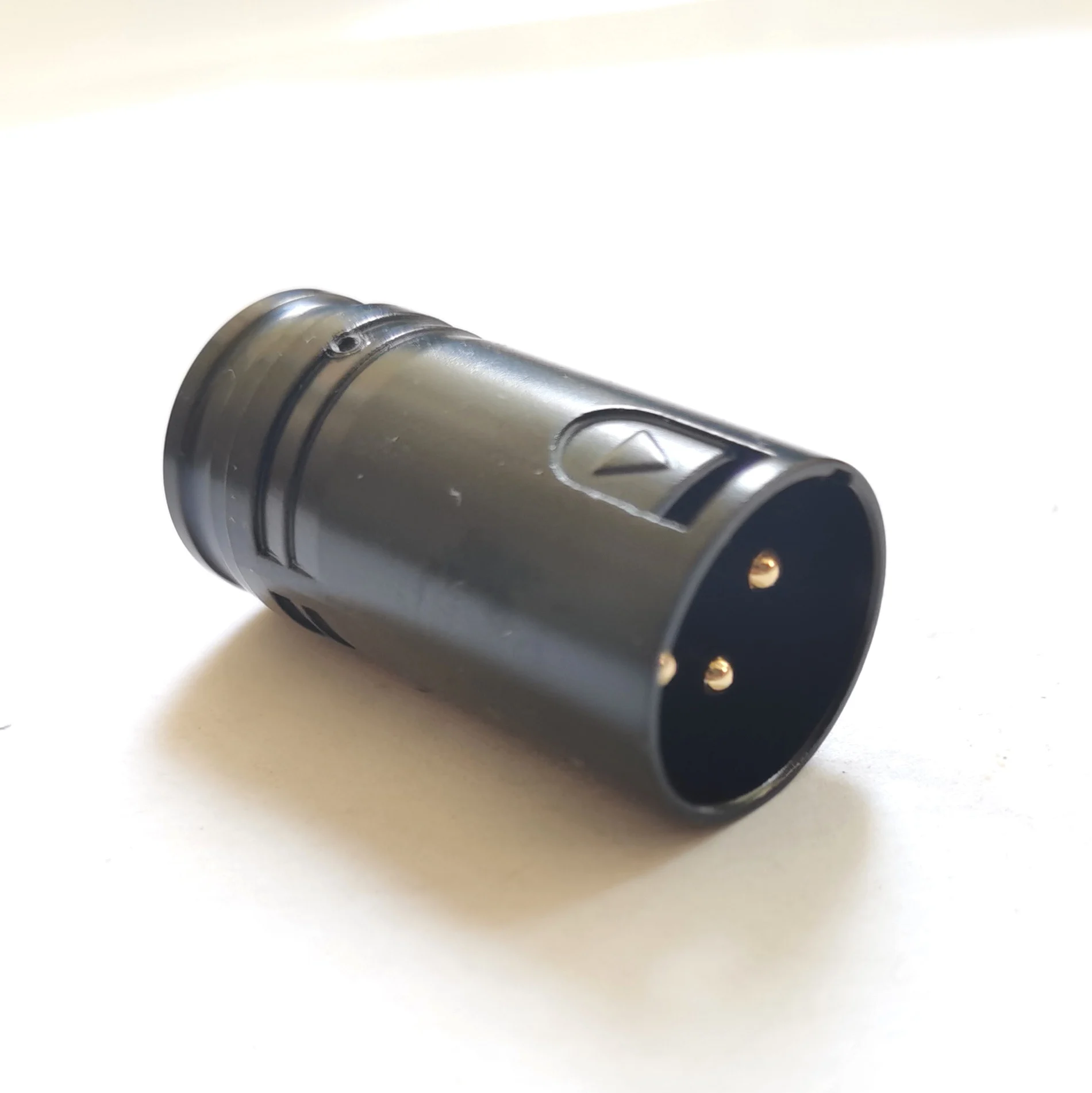 سدادة بزاوية قائمة XLR ذكور وإناث ، غلاف أسود ، دبوس ذهبي ، احترافي ، عالي الجودة ، 3 دبابيس ، 10 في اللوت