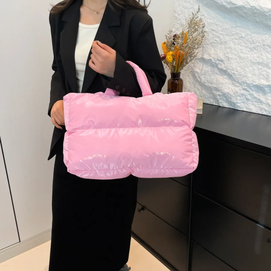 

2026 Fall/Winter New Cotton Coat Handbag for Women - Space Cotton Fashion Shoulder Bag - Minimalist Elegant Underarm Tote