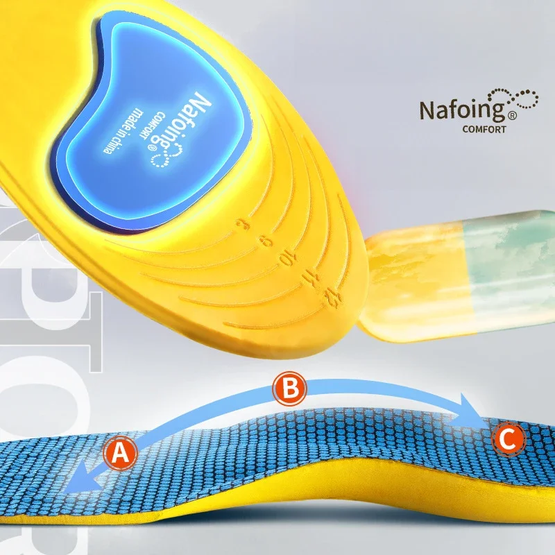 Sport Orthopedic Insoles สําหรับฟุตผู้ชายผู้หญิง EVA Breathable Shock Absorption รองเท้าพื้นรองเท้าสําหรับวิ่งบาสเกตบอล Sport Care Pads