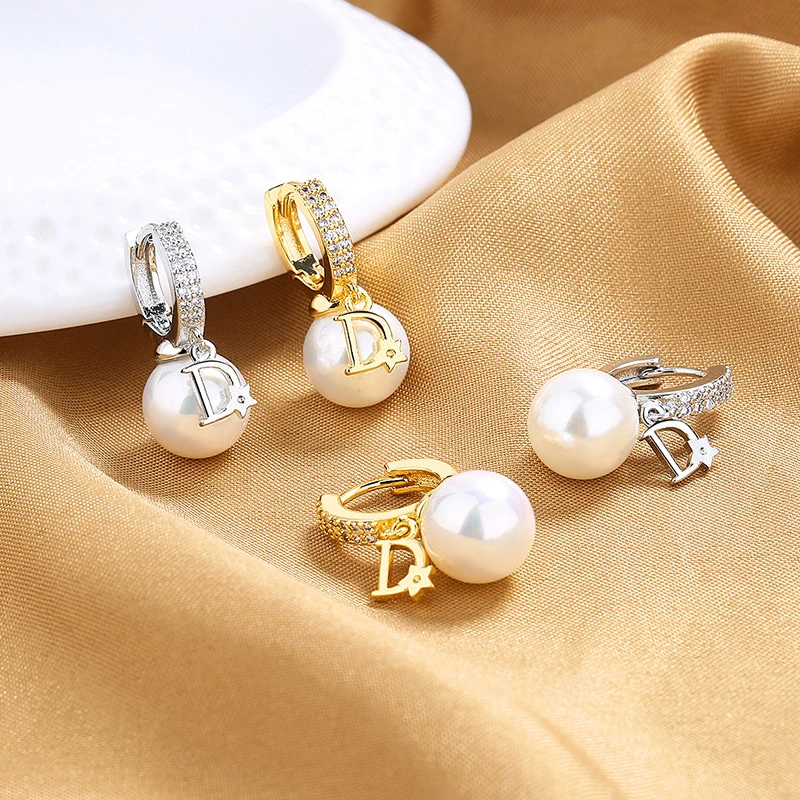 Korean Version Pearl High-end Feeling Light Luxury Trendy Temperament D-letter Atmospheric Earrings For Women Jewelry