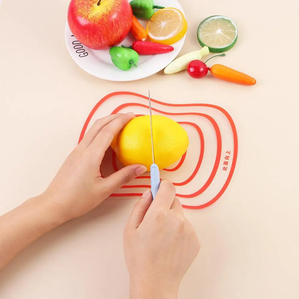 Transparent Plastic Hangable Frosted Kitchen Accessories Non-slip Chopping Board Cutting Plate Kitchen Tools Cutting Board