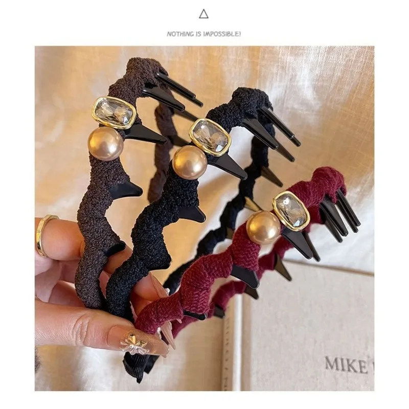 1 Piece of Vintage Rhinestone Braided Headband Suitable for All Seasons, Daily Commuting, Stable Grip, Versatile Accessory