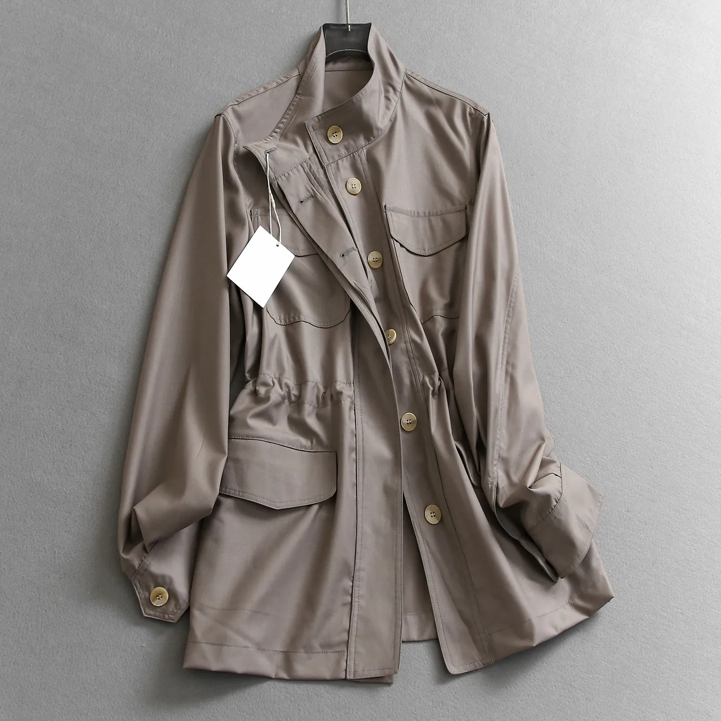 

Женское повседневное пальто SuperAen однотонного цвета с воротником-стойкой, карманами, свободного кроя, средней длины, с завязками на талии, длинными рукавами