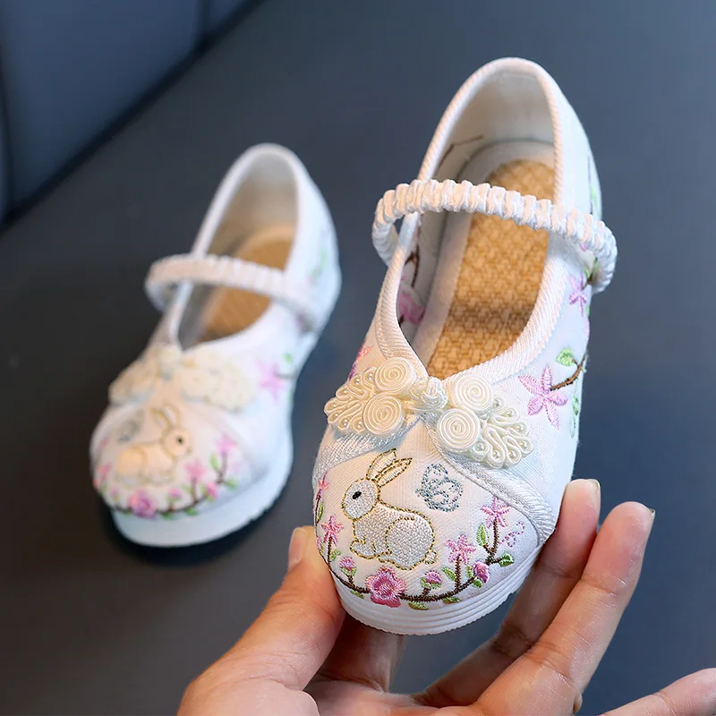 Children Vintage Hanfu Shoes Chinese Style Girls Flowers Rabbits Embroidered Students Dancing Flats Princess Slip on 25 To 36