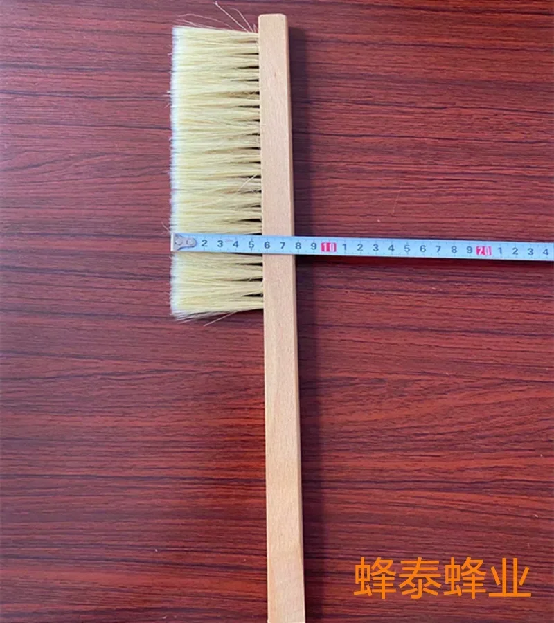 A2PCS Bee Tool Double Row Pig Bristle Bee Sweeping Brush Cleaning Equipment Horsetail Bee Sweeping Plastic Brush
