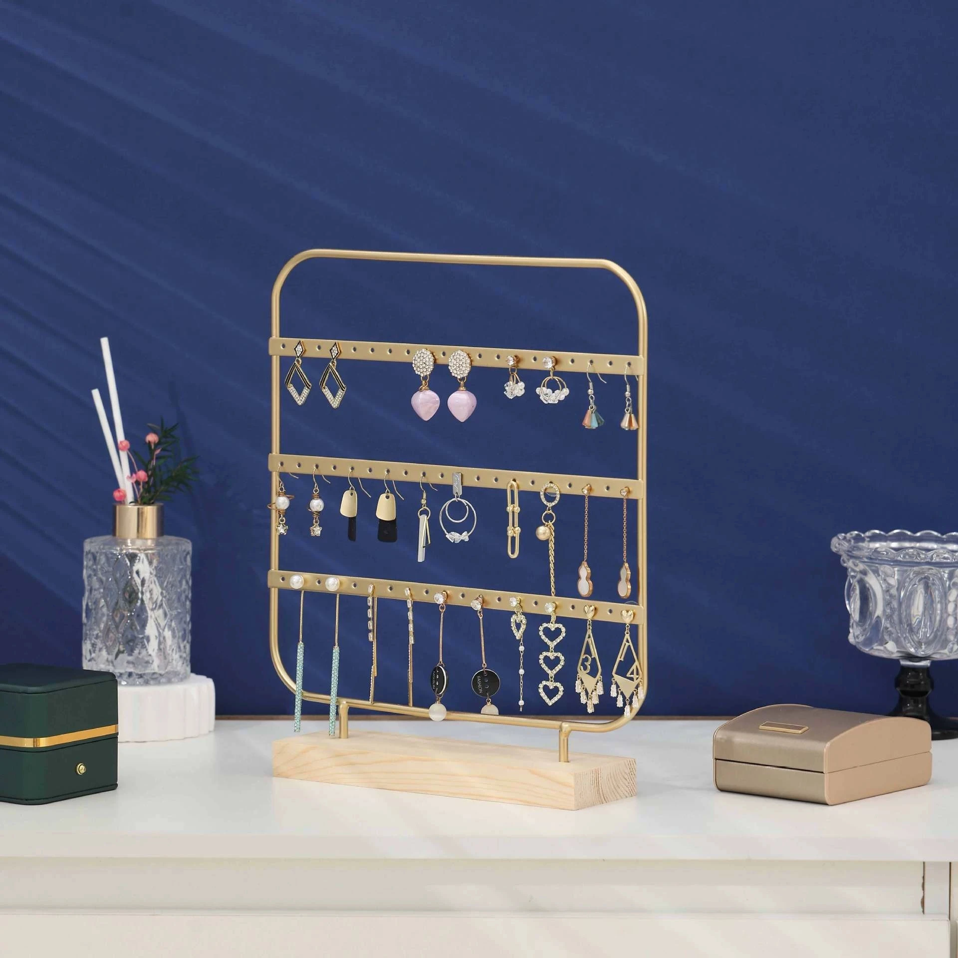 

Модная многослойная подставка для сережек с деревянной основой, висячие серьги-гвоздики, стеллаж для хранения ювелирных изделий, витрина, реквизит