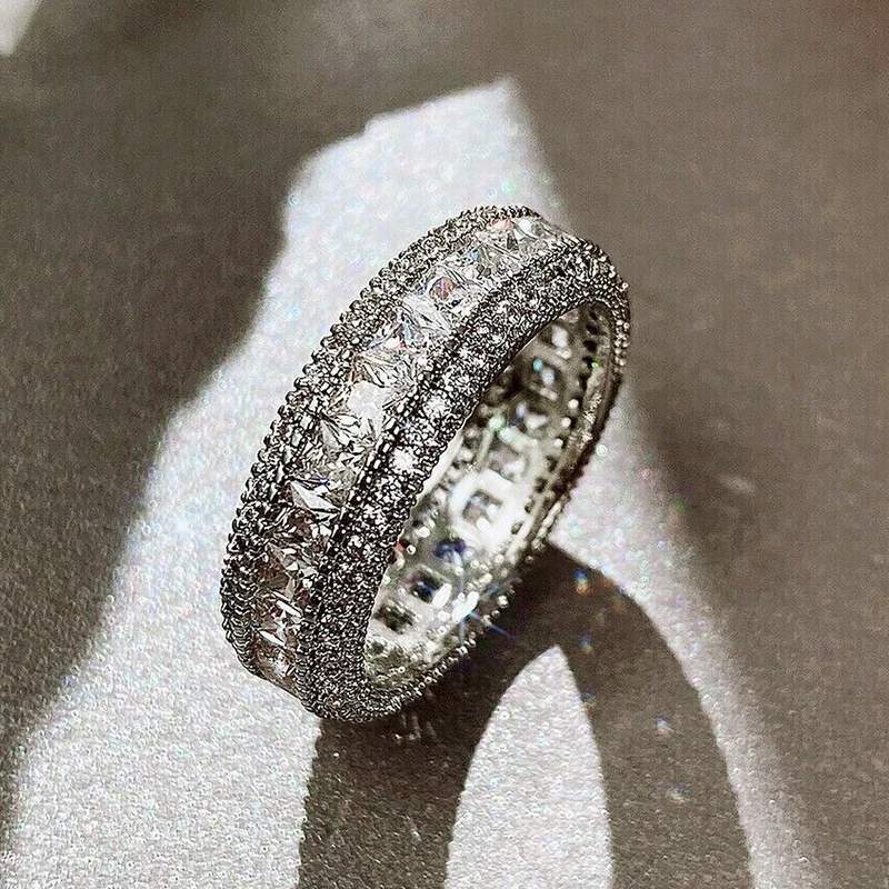 Huitan Silver Color Female Rings Micro Paved Princess Cubic Zirconia Modern Fashion Women Jewelry for Wedding Trendy Accessories