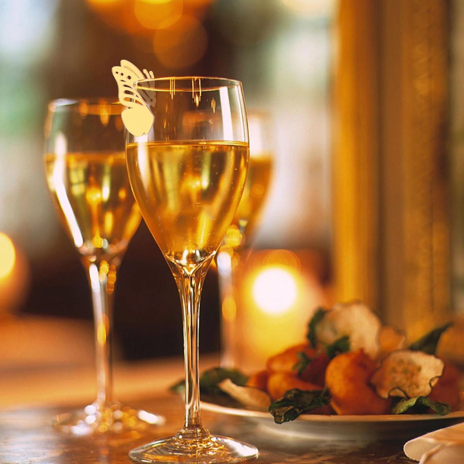 

12Pcs Butterfly Shape Acrylic Wine Cup Markers Reusable Drink Tags Creative Wine Charms Party Decoration