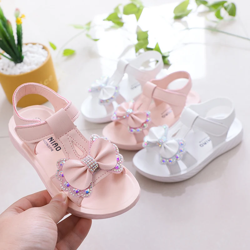 

Girls Beach Shoes Open Toes T-strap Kids Sandals Sweet Bows Shiny 2025 Summer Children Princess Shoes Non-slip Soft Sole Trendy