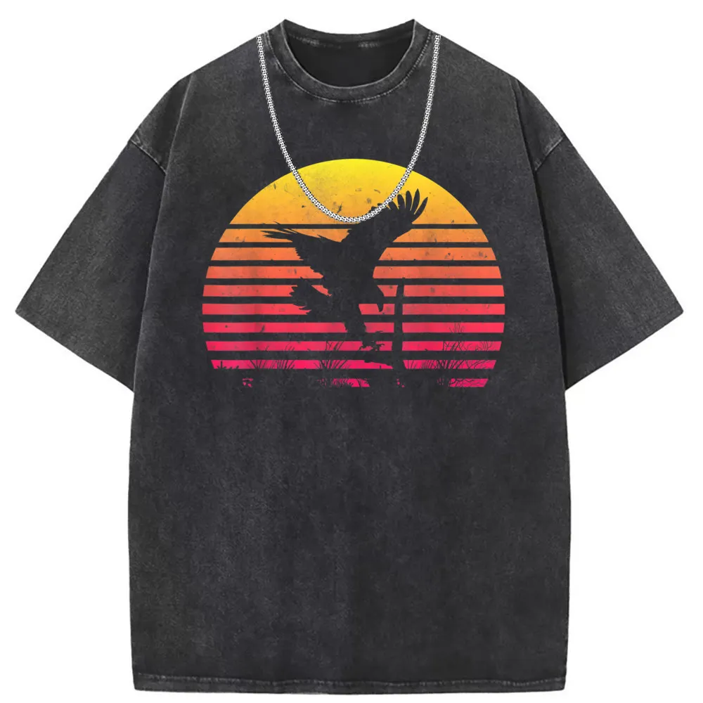 Retro Hawk Sunset Vintage Bird Tshirts For Men Women High Quality Christmas Day Long Sleeve Sweatshirts Fashionable Cool T Shirt