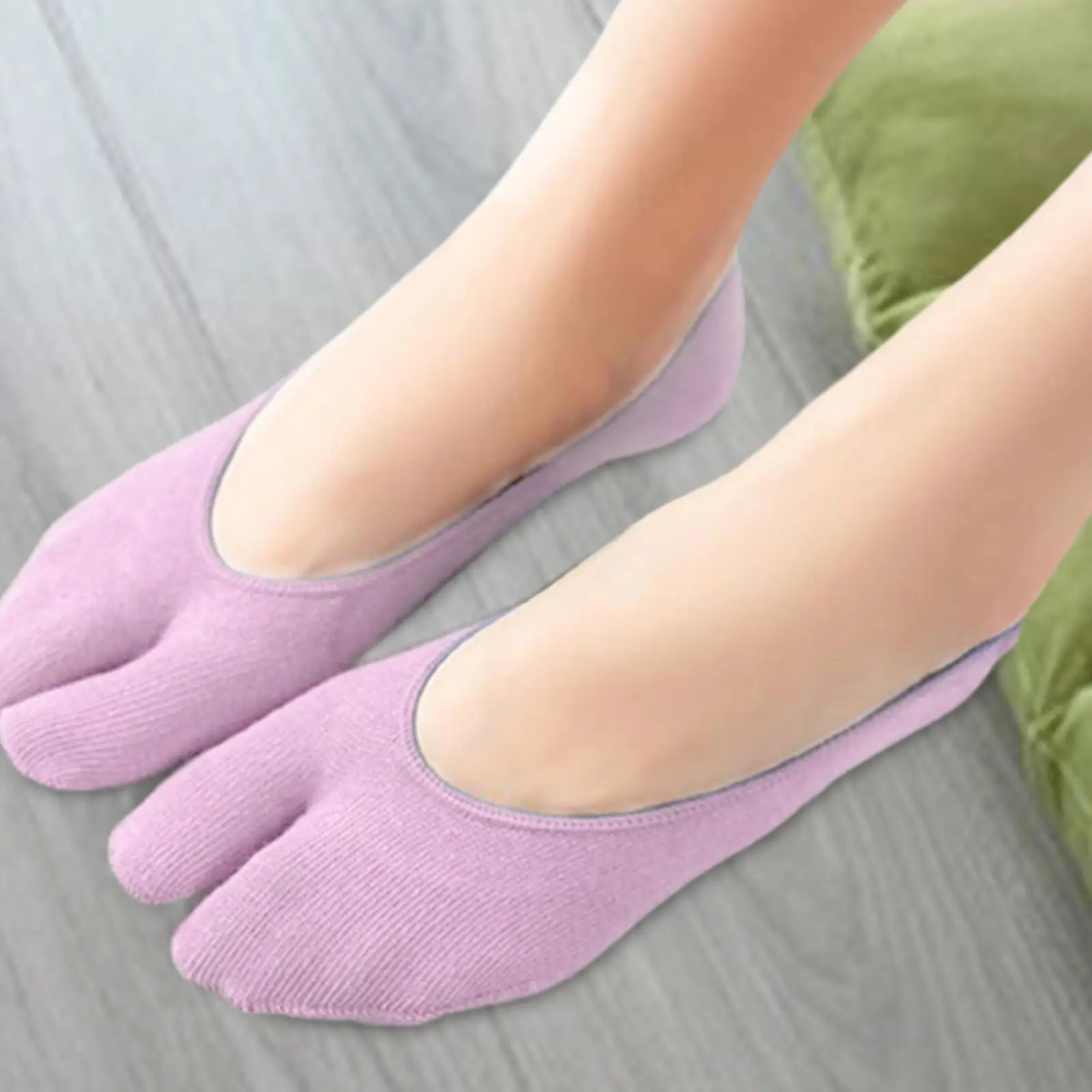 جوارب نسائية قطنية بتصميم مقسم لأصابع القدم ماصة للعرق ومقاومة للانزلاق لأحذية القوارب والأحذية الرياضية