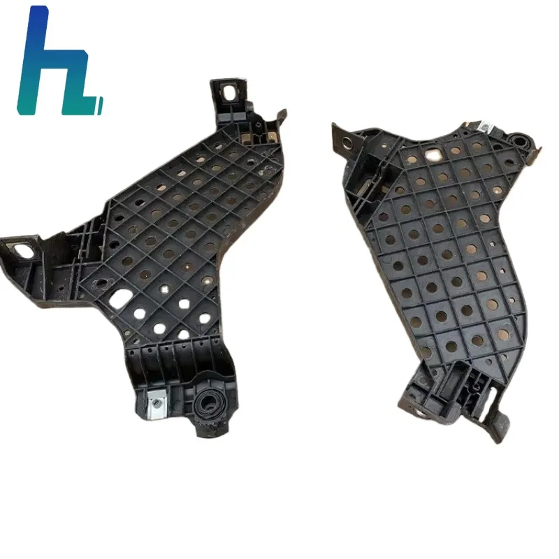 

8U0941453 8U0941454 Headlight Mount Bracket Plate Headlight Bracket for audi Q3 2013- 2015
