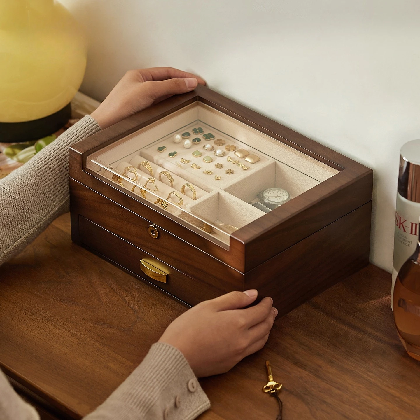 

High-end Exquisite Jewelry Box for Necklaces, Bracelets, Earrings, Hair Ties Storage Box