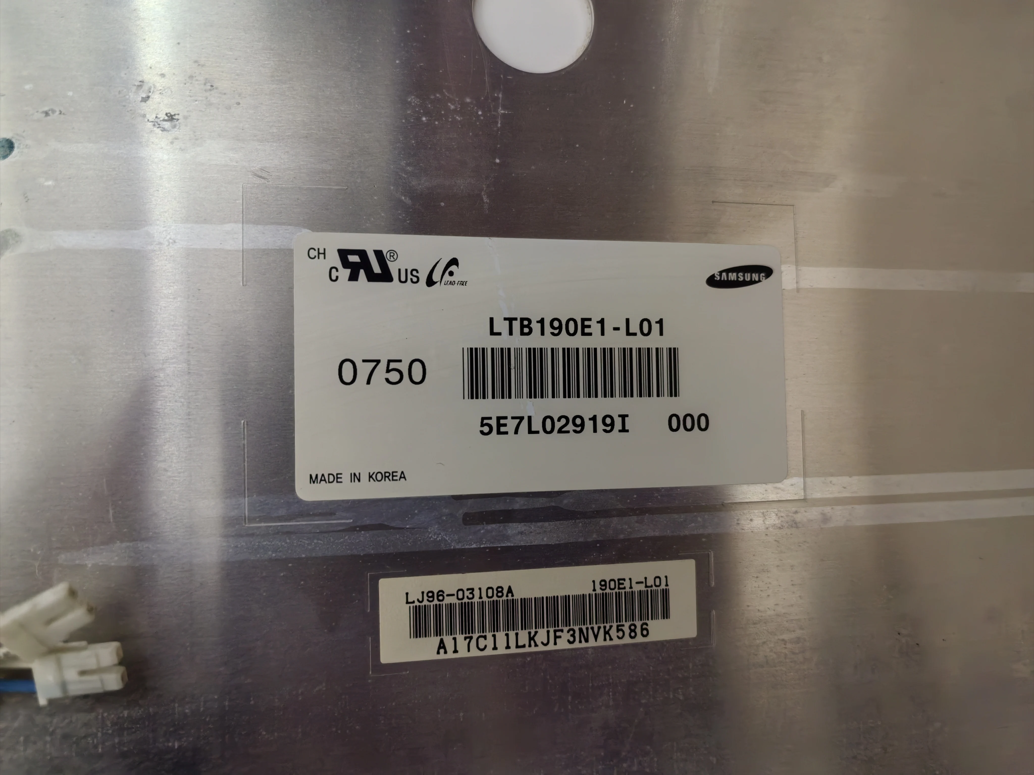 Original LTM190EP01 19 inch industrial screen, tested in stock LTB190E1-L01 LTM190E4-L01 LTM190E4-L02