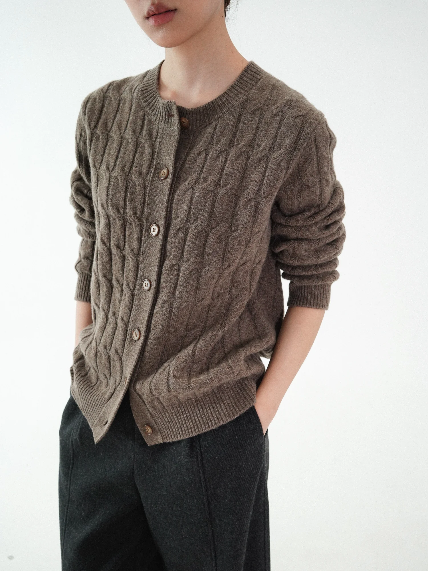 

Women's ort Woolen Knitted Cardigan round Ne Twist Yarn Spring Autumn Top Coat Cleanfit Sle Chinese Brand Faion