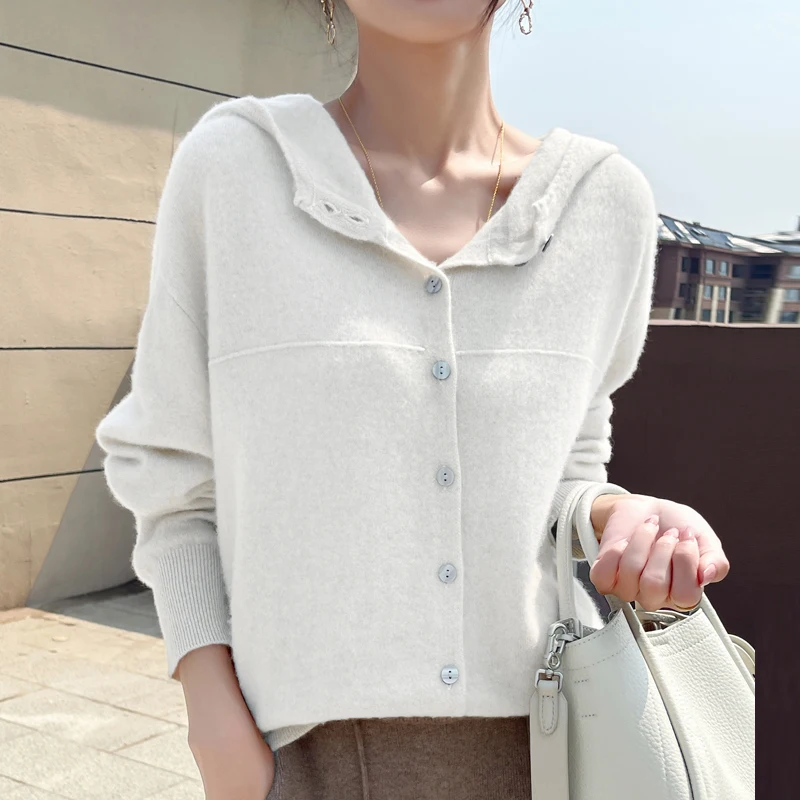 Autumn and winter new women\'s 100% merino wool hooded cardigan O-neck multi-button solid color leisure fashion cashmere sweater