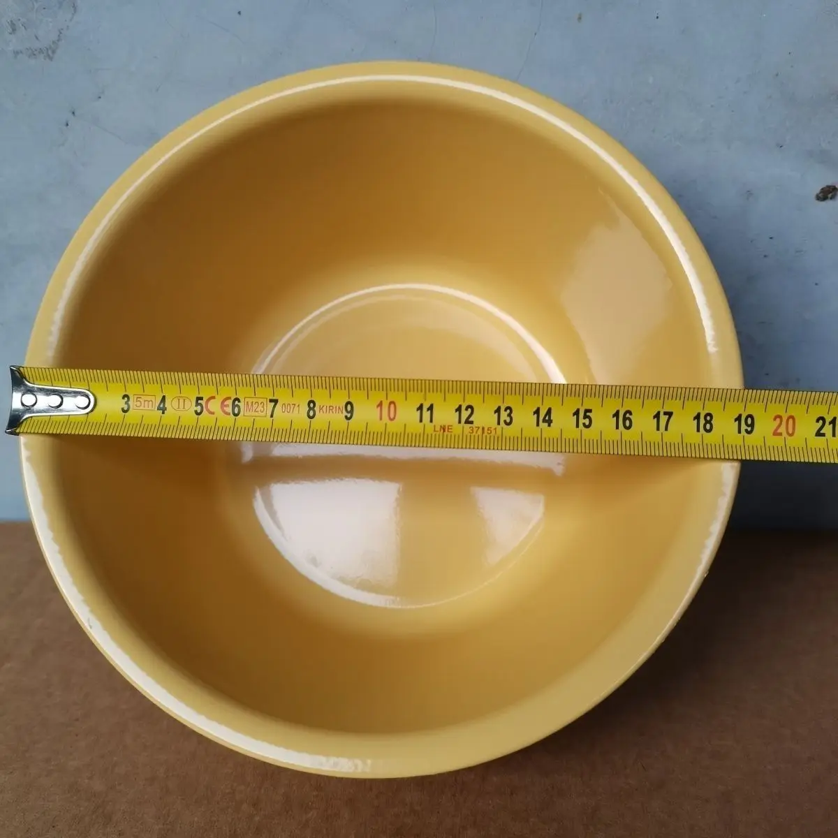 Food Storage Pot Enamel Basin Classic Vintage Enamel Cake Containers with Lid Asian Soup  Salad Serving Bowl Yellow Lard Pot