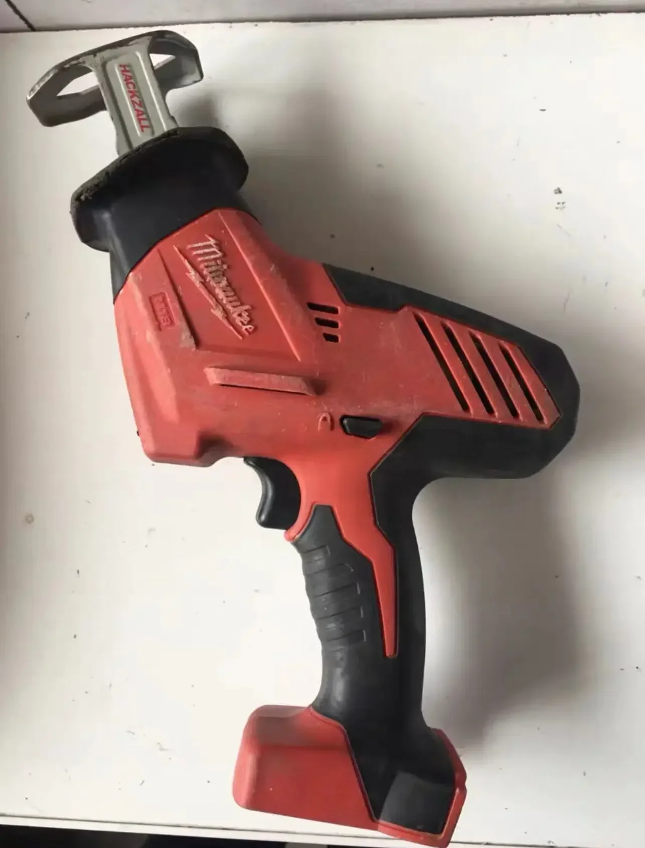 MILWAUKEE 2625-20 M18™HACKZALL®Приемная пила (только инструмент). Б/у. Б/у