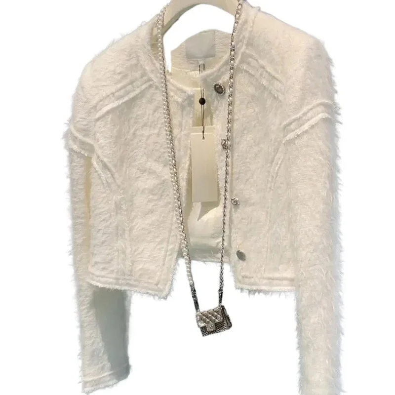 

2025 Купить Счетчик магазина. Высокое качество. Выбирайте в высокий заказ. Короткое пальто. Женская осенняя темпераментная легкая роскошная блузка.