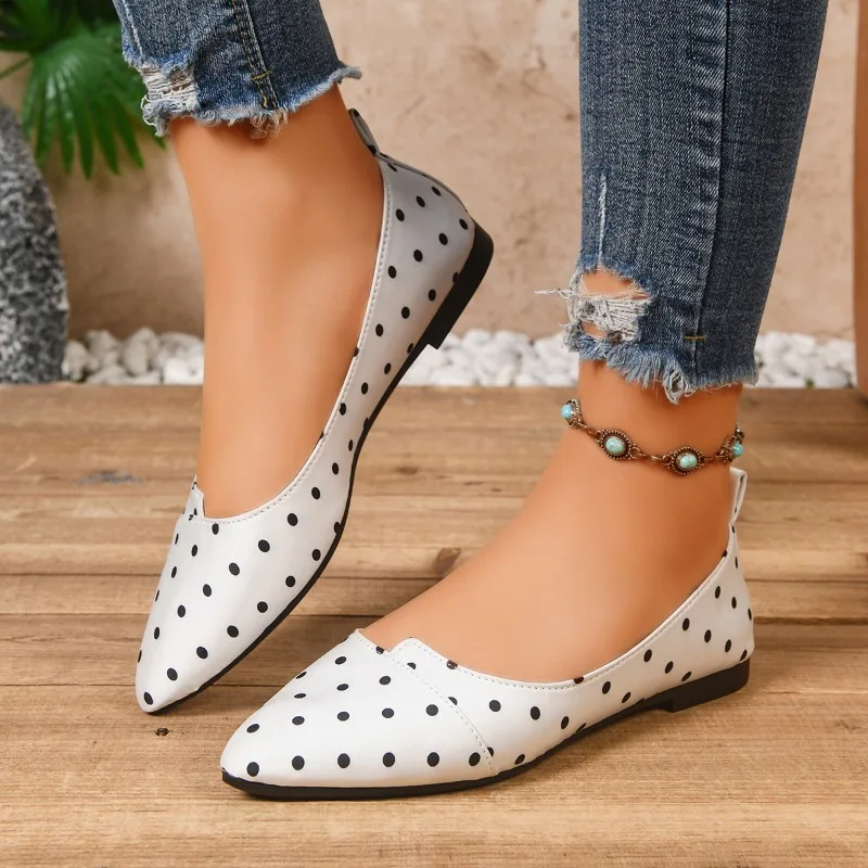 sapatos-femininos-de-salto-baixo-bico-fino-boca-rasa-leves-e-modernos
