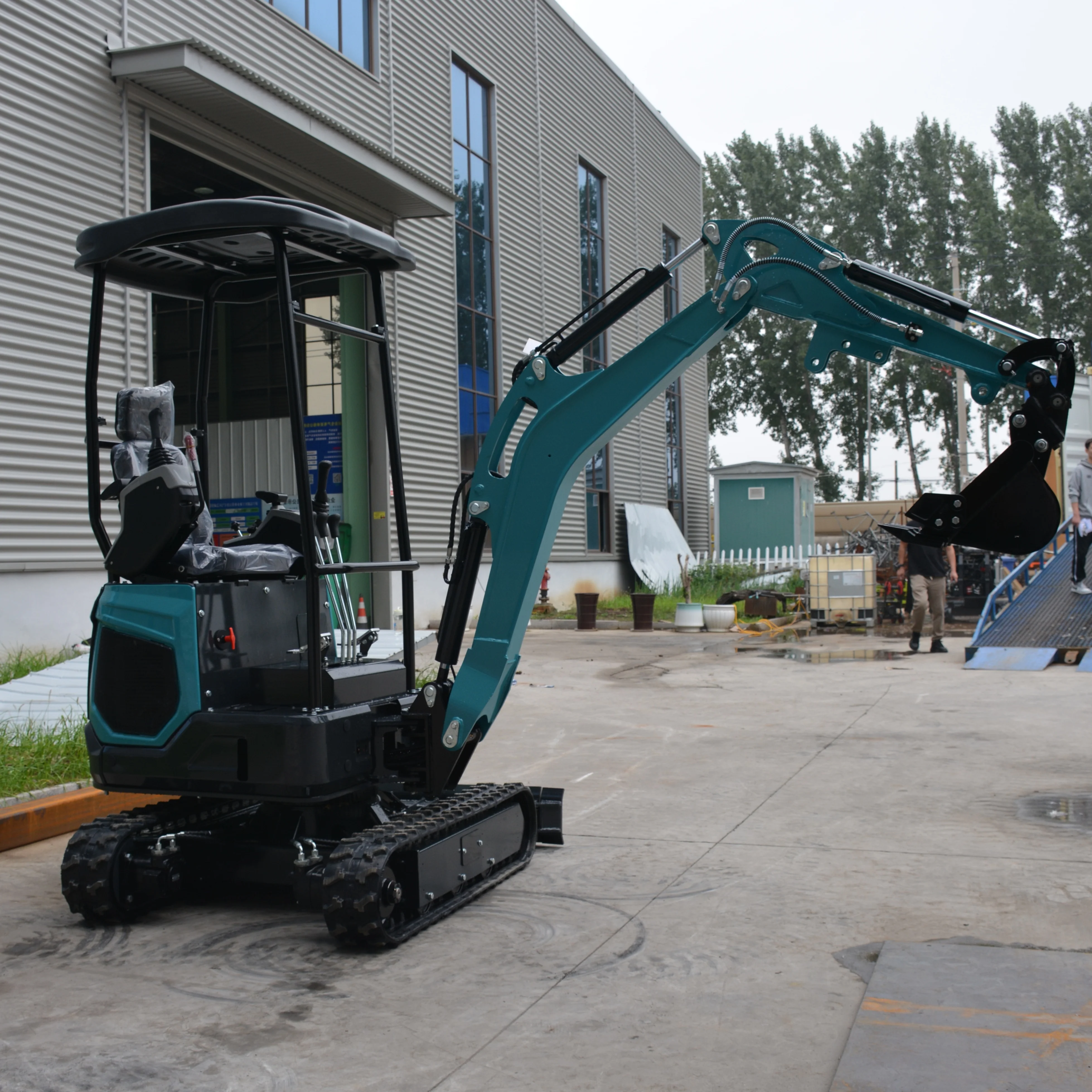 

Горячий продавать 1-тонный 1,8-тонный гусеничный мини-экскаватор гидравлический экскаватор на продажу мини-экскаватор оптовая цена