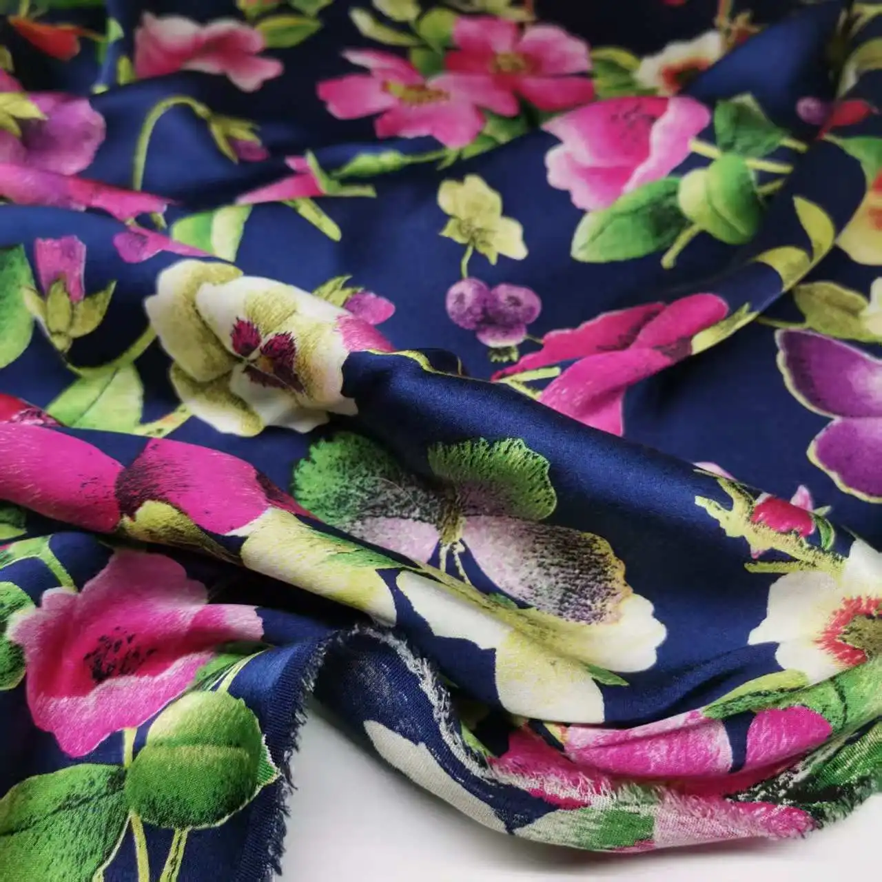 

Elastic Silk Satin Dress 19mm Gown Stretchy Fabric Cheongsam Natural Soie Glossy Soft Breathable Sewing Material