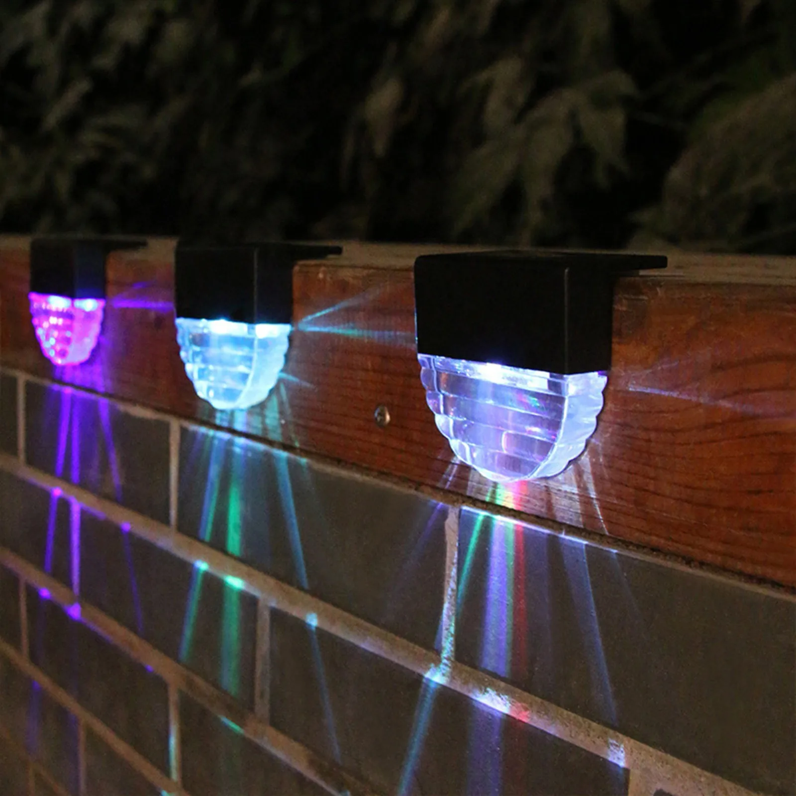 

Outdoor Solar-Powered Light LED Lights for Stair and Step Lighting Outdoor Garden Countyard Fence Waterproof Wall Lamp