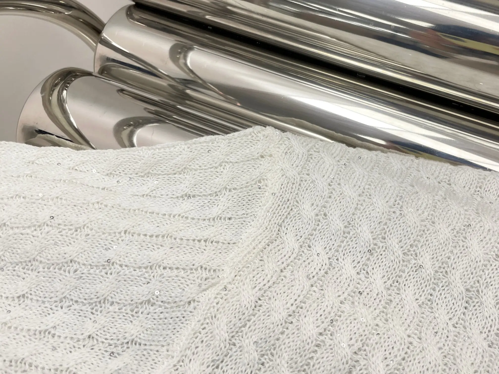 Slimming round Neck Short Sleeve Sequin Knitted Top Women's Breathable Thin Twist Flower Design Fashionable Versatile New Arr...