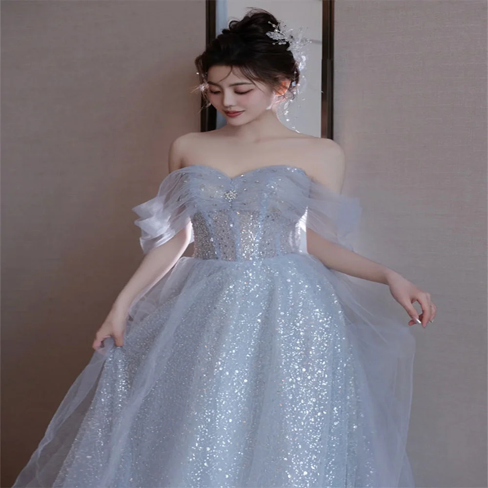 Hellblaue Tüll-Prinzessin-Hochzeitskleider 2022, für die Braut, schulterfrei, ärmellos, glitzerndes Ball-Brautkleid nach Maß 080