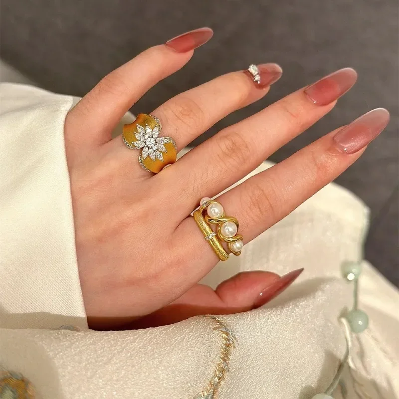 Classic wire drawing craft crystal butterfly rings for women  wide retro fashion engagement ring fine copper jewelry