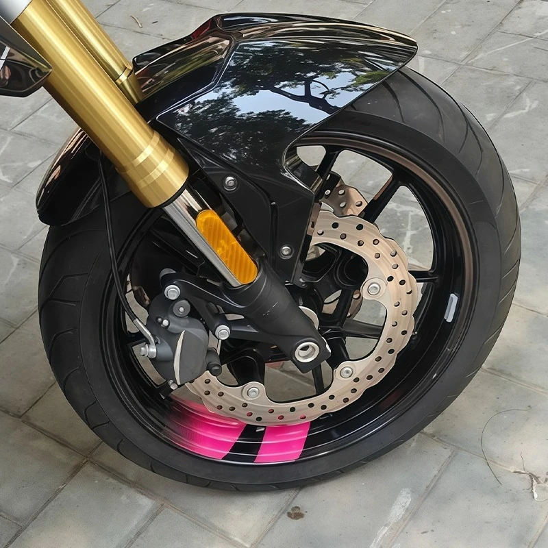 

Geometric shape arrow motorcycle sticker, high quality easy to stick without leaving marks, motorcycle, electric vehicle body