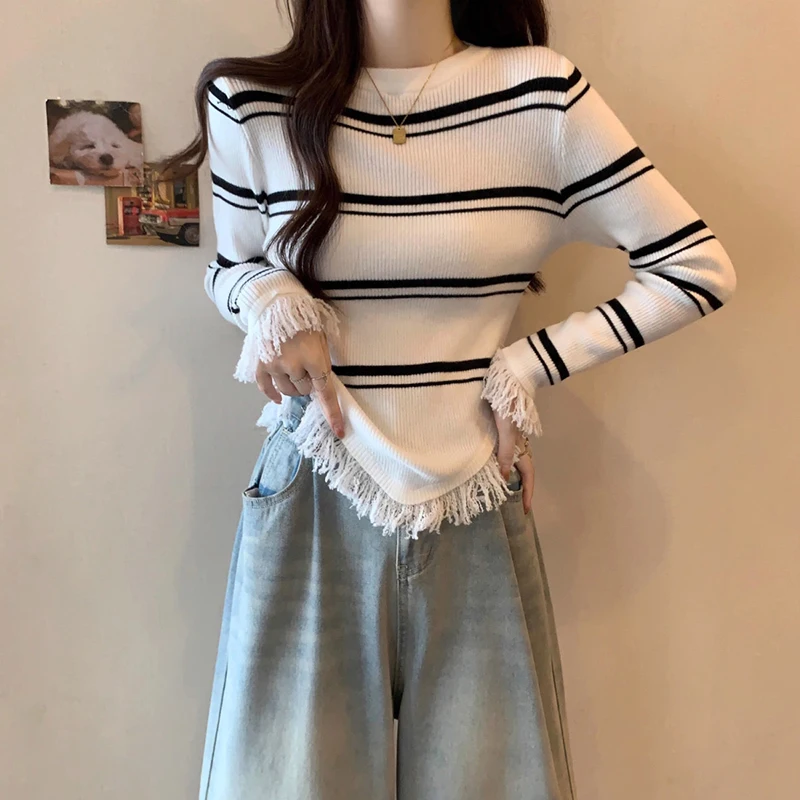 Women's Sweater Irregular Striped Knitwear Knit Autumn Round Neck Sweater Women Slim Fit Chic Outerwears