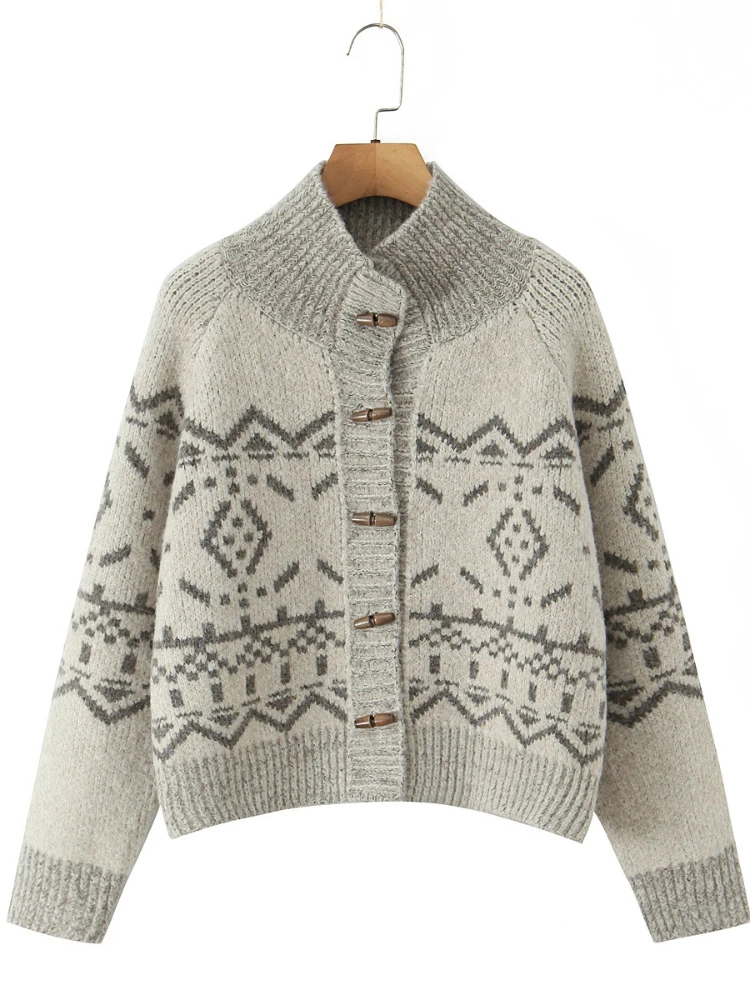 

Korobov Autumn French retro style Casual Long sleeve Turtleneck Single Breasted Jacquard Knitted cardigan