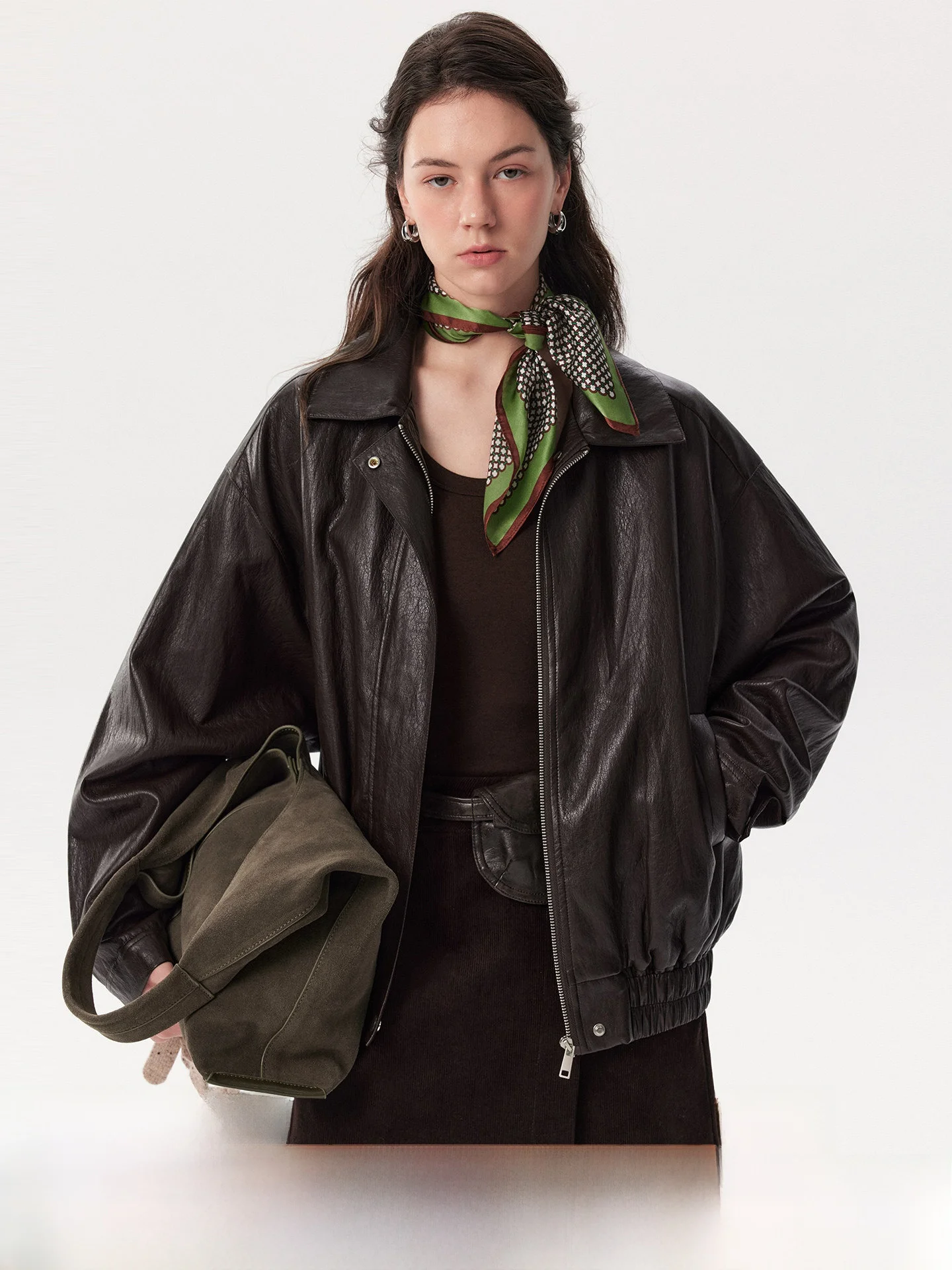 プラスサイズ アメリカン キャラメルワックス ヘビーデューティー エコフレンドリー PU ショートレザージャケット 春秋新作 デザイナー プラス 通勤スタイル