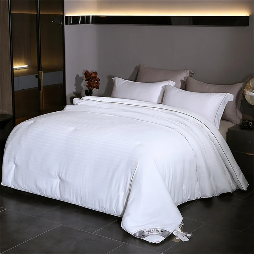 100% Mulberry Silk Quilt with Pure Cotton Cover Autumn Winter Silk Comforter All Seasons Bedding Blanket Double King Queen Size