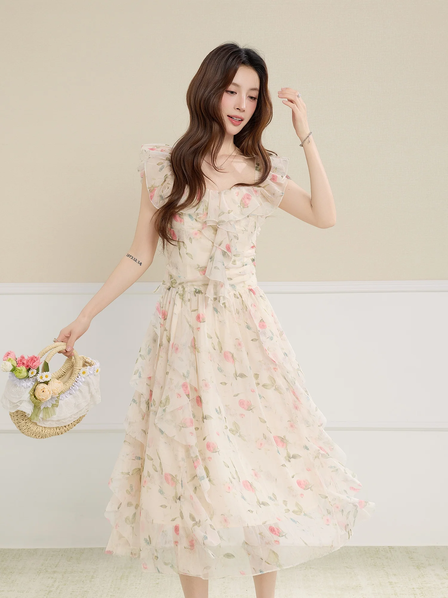 

Summer New Sweet Floral Print Square Collar Women's Dress with Lace Hemline Holiday Style Long Skirt Soft Medium Elasticity