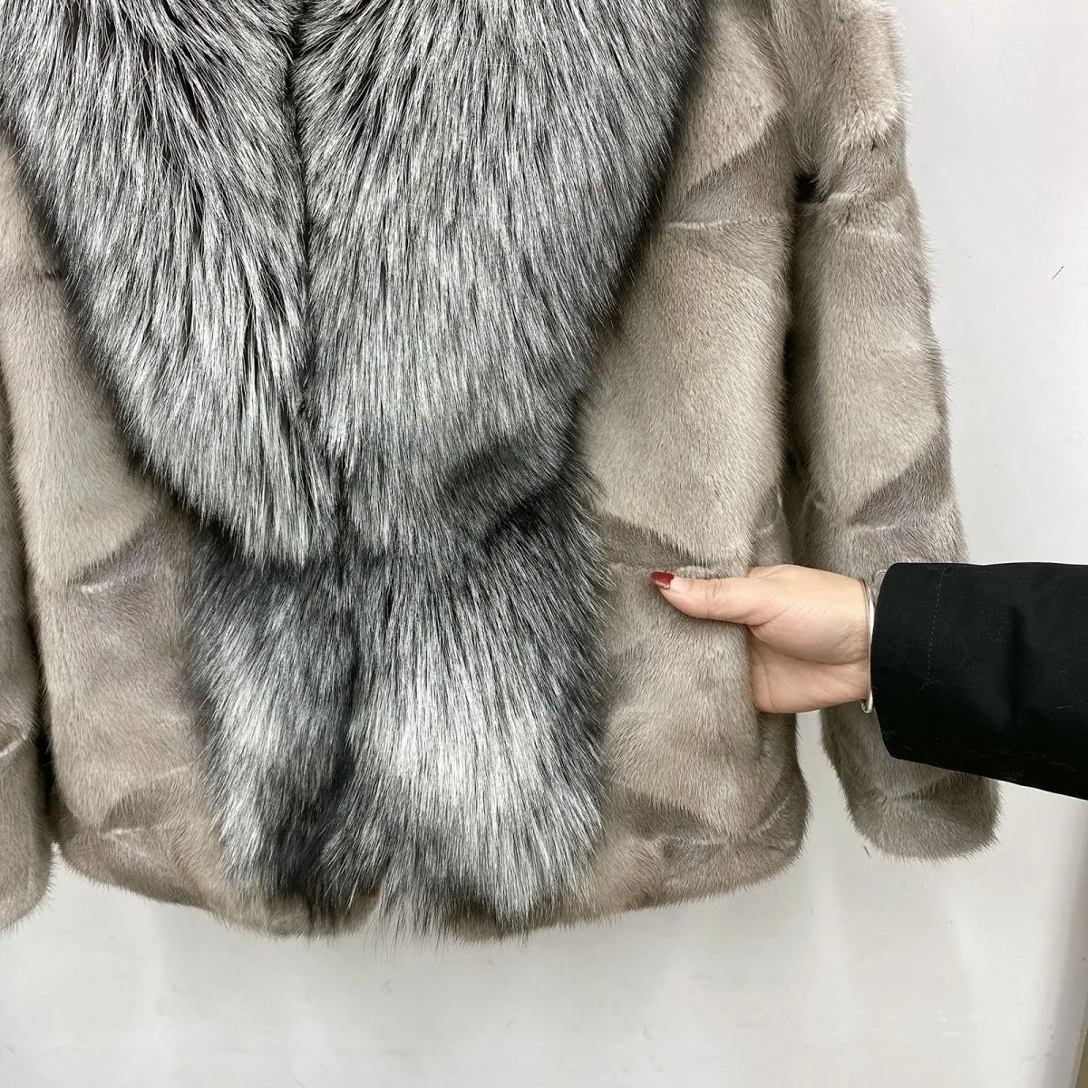 Heiße verkäufe Mode Importiert Nerz Pelzmantel Natürliche Echt Fox Pelz Kragen Kurze Hochwertige Winter Jacke Frauen Echtpelz Mantel