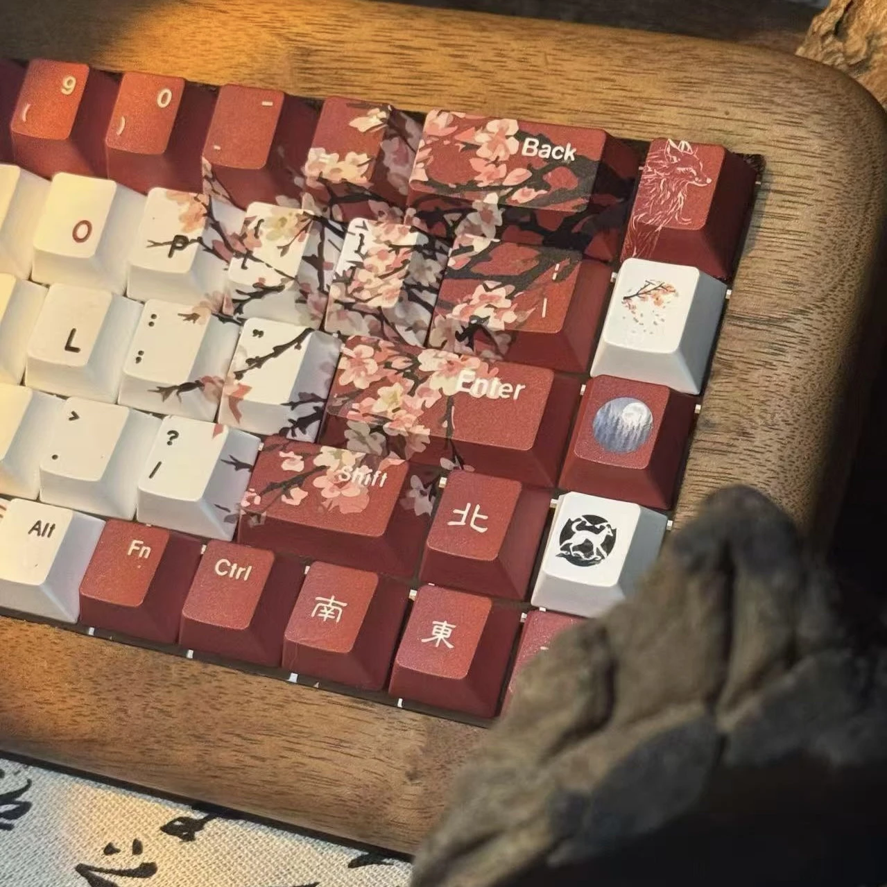 

White fox original keycap, spirit fox snow, ink rhyme fragrance, Guofeng series magnetic axis keycap