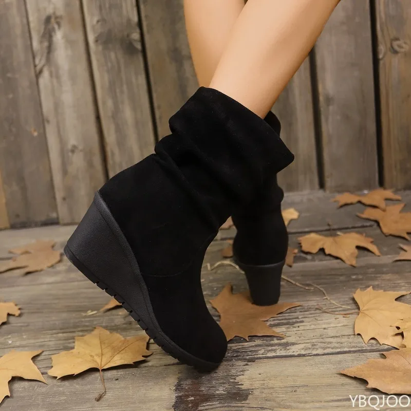 أحذية نسائية ذات كعب عريض كبير ونعل سميك لزيادة الارتفاع للخريف والشتاء من جلد الغزال بمقدمة مستديرة بلون سادة وبسيط ومريح #5