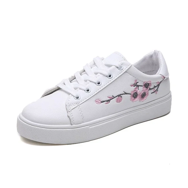 2024 Hot Selling New Light Mouth Embroidered Small White Shoes with Students Leisure Movement Board Shoes