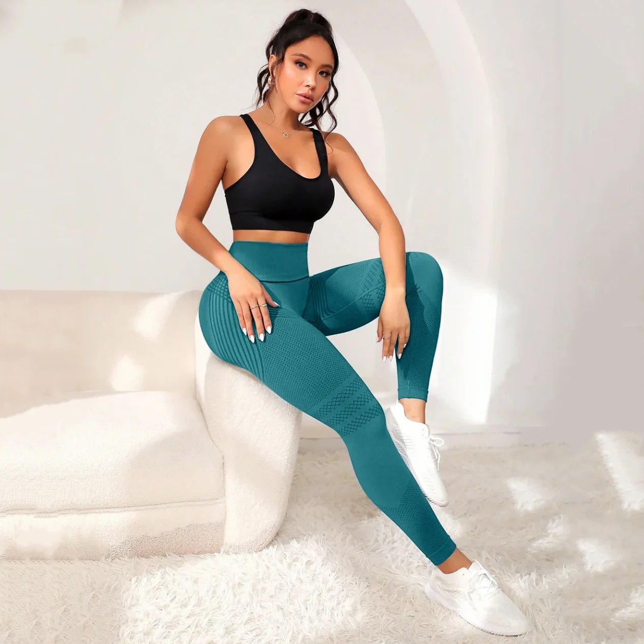 Yoga Pants With Sexy Lines Lifting Buttocks Sports Tight Pants Women's High Waisted Elastic Fitness Pants Running Yoga Pants