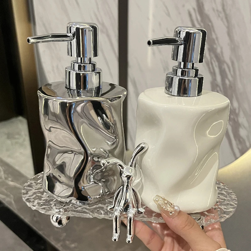 Argento ceramica lozione bottiglia d'acqua accessori per il bagno contenitore per sapone per la casa casa Hotel struccante Shampoo barattolo di stoccaggio