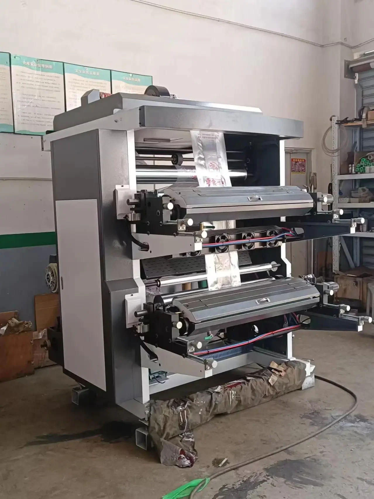 YG Customized Hot Sale 2 4 6 Colors Roll To Roll Plastic Film Bag Stack Type Flexo Flexographic Printing Press Machine