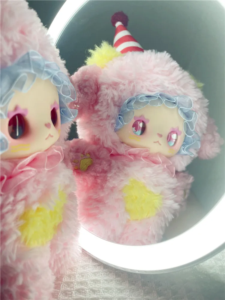 

NEW Genuine LOVELY EMMA Weird Flavor Party Series Vinyl Blind Box Cute Trendy Toys Collectible Models Emma Mystery Box Gifts
