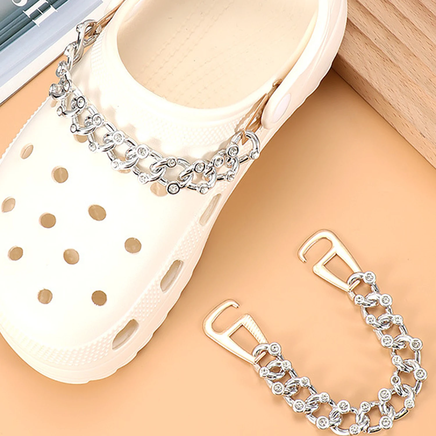 Rhinestone Pendant Hole Shoe Charms Accessories Shoe Buckle Metal Pearl Chain Shoes Pendant DIY Shoes Decorations