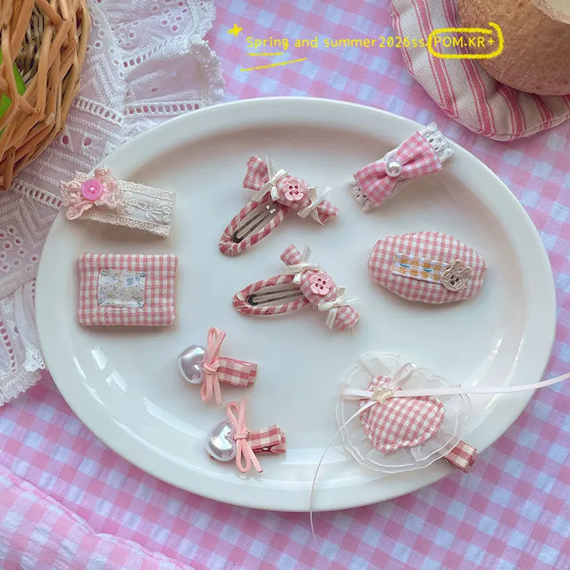 

Розовые тканевые заколки-бантики в клетку для девочек, мягкие милые заколки для челки, нежные повседневные аксессуары для тонких волос