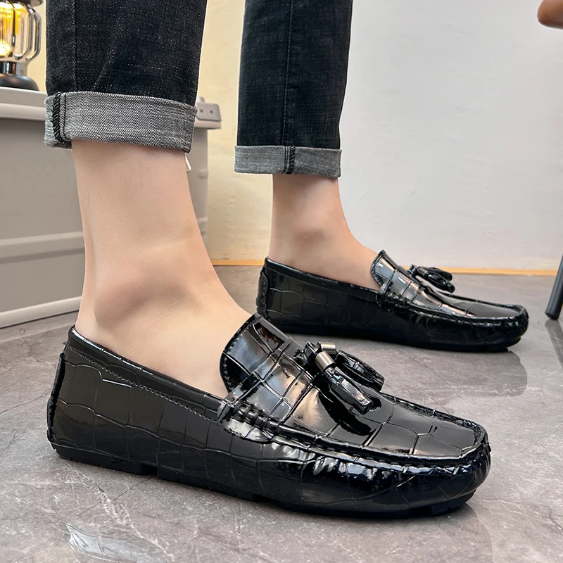 New Patent Leather Penny Peas Loafers Men Couple Shoes Driving Casual Shoes Big Size 38-48 Moccasins Slip on Flats Designer Mens