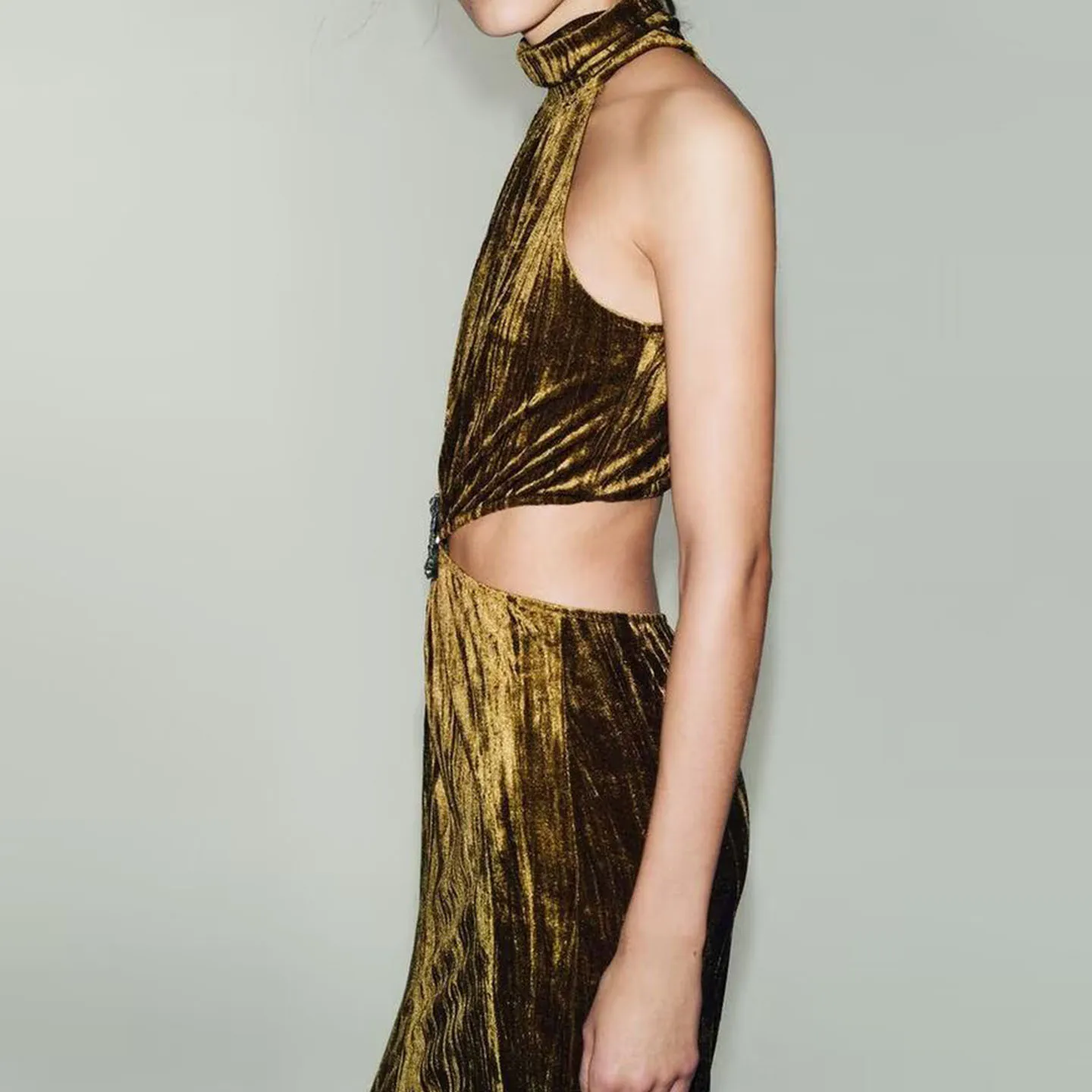 เครื่องประดับดีไซน์เปิดแบบแฟชั่น ประดับด้วย Dr Z เสื้อผ้าผู้หญิงรุ่นใหม่ 2025 ทรงเข้ารูป สวมใส่ได้ทุกวัน