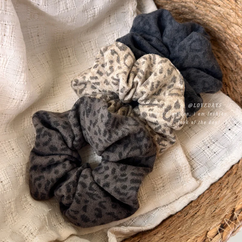 Hair Scrunchie Oversized Leopard Print Retro Fall Winter Wrinkled High Elastic Bun Hair Tie Women Lightweight Fabric Brown