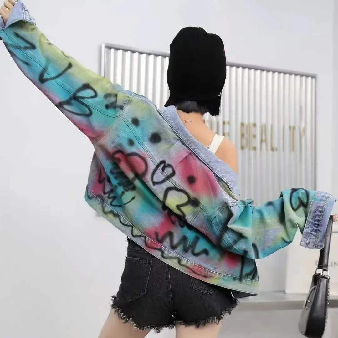 Women Denim Coat Loose Patchwork Zippers Letters Graffiti Contrast Color Denim Jackets 2026 Spring Autumn New Fashion